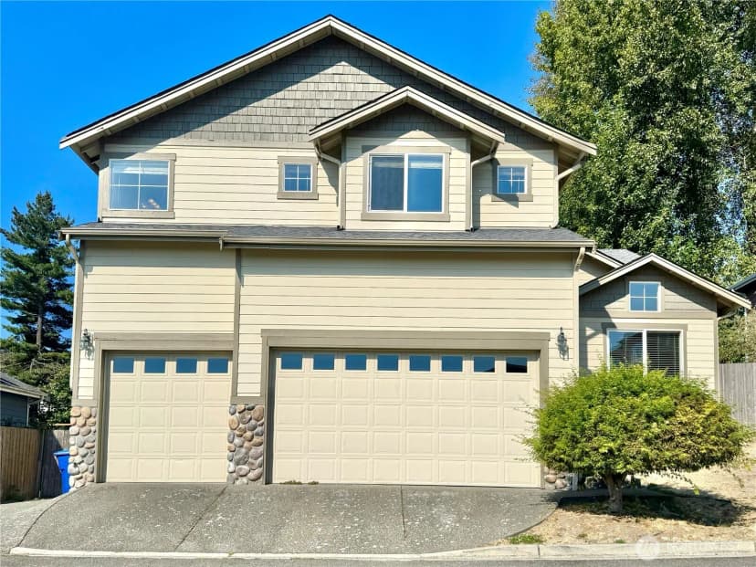 Property photo for 665 Blaine Court Ne, Renton