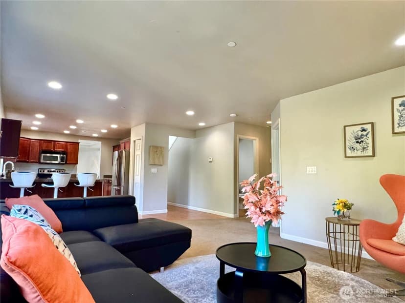 Property photo for 665 Blaine Court Ne, Renton photo 12