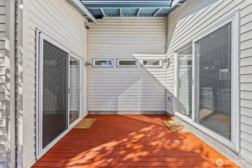 Property photo for 10332 Midvale Avenue N, Seattle photo 32