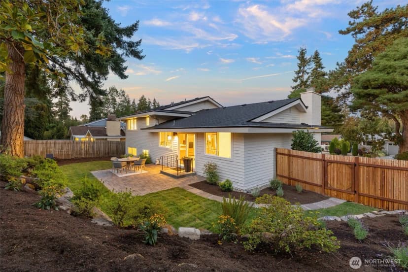 Property photo for 915 145th Place Se, Bellevue photo 33