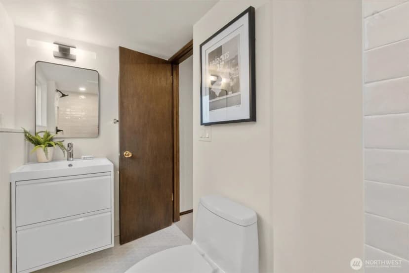 Property photo for 915 145th Place Se, Bellevue photo 25