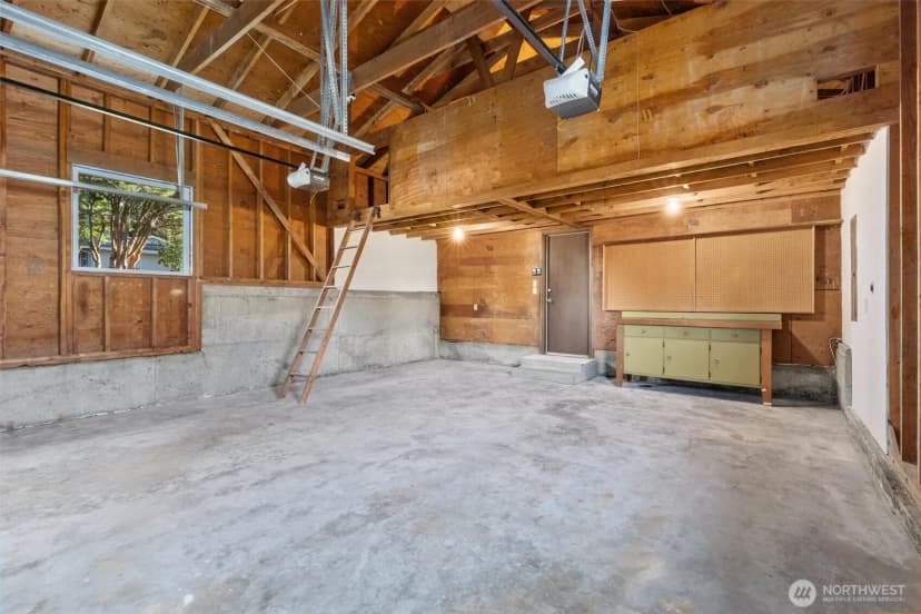 Property photo for 915 145th Place Se, Bellevue photo 27