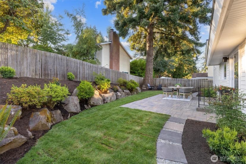 Property photo for 915 145th Place Se, Bellevue photo 31
