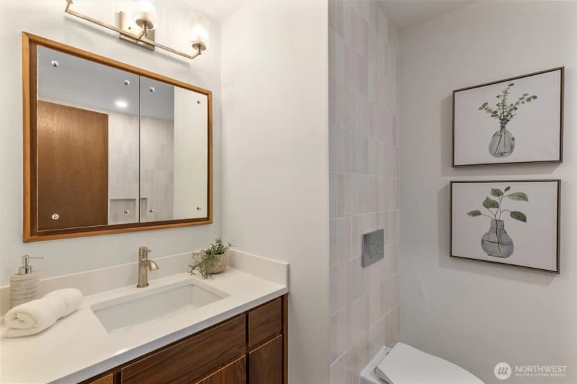 Property photo for 915 145th Place Se, Bellevue photo 23