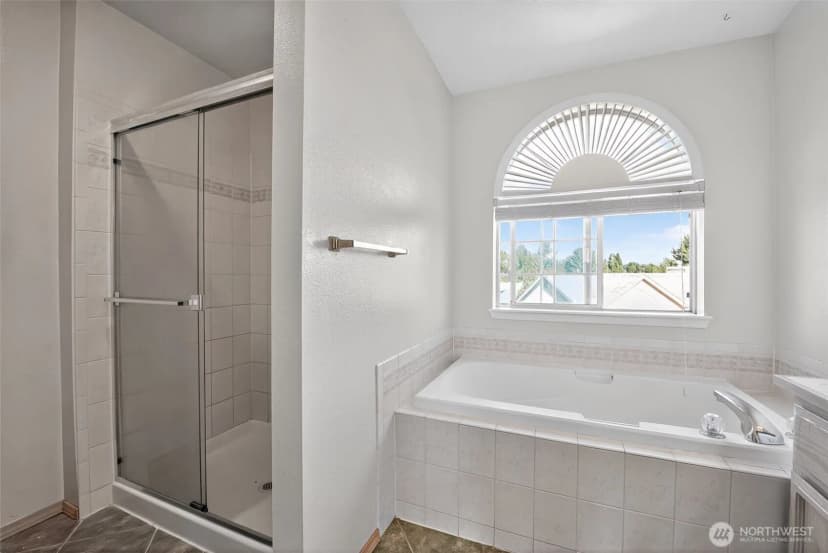 Property photo for 11730 Se 266th Place, Kent photo 22