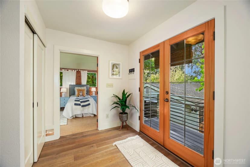 Property photo for 5435 45th Avenue Sw, Seattle photo 17