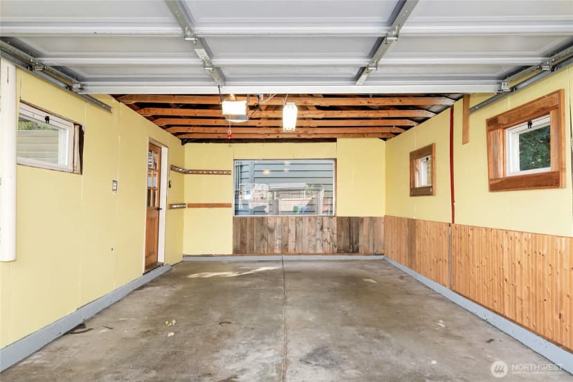 Property photo for 5435 45th Avenue Sw, Seattle photo 32