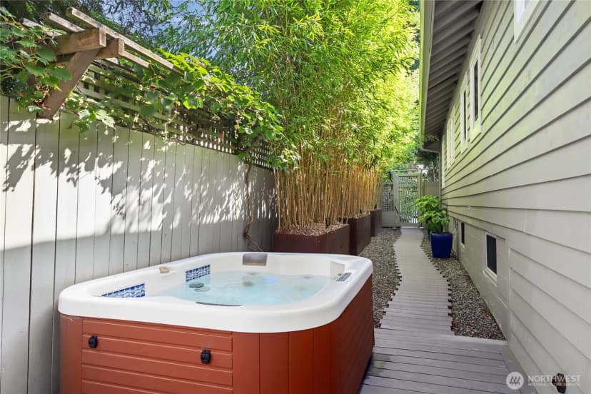 Property photo for 5435 45th Avenue Sw, Seattle photo 30