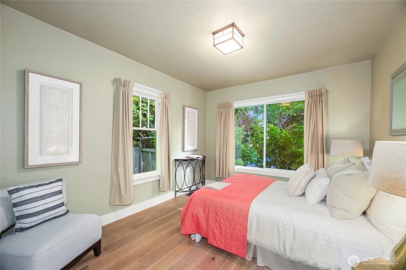 Property photo for 5435 45th Avenue Sw, Seattle photo 10