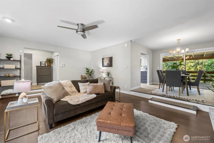 Property photo for 6709 76th Street W, Lakewood photo 6