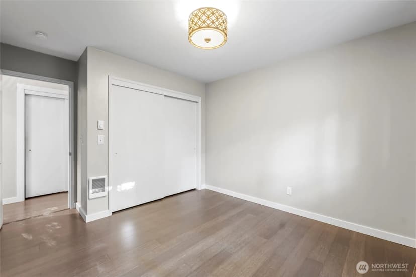 Property photo for 6709 76th Street W, Lakewood photo 21