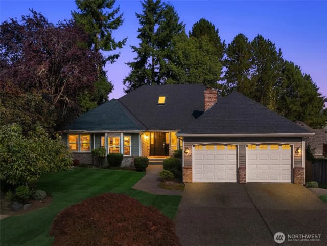 Property photo for 17102 Ne 37th Place, Bellevue