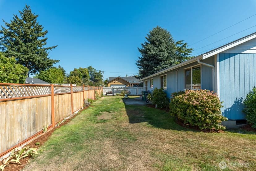 Property photo for 2612 W 2nd Street, Anacortes photo 35