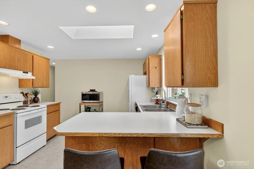 Property photo for 2612 W 2nd Street, Anacortes photo 15