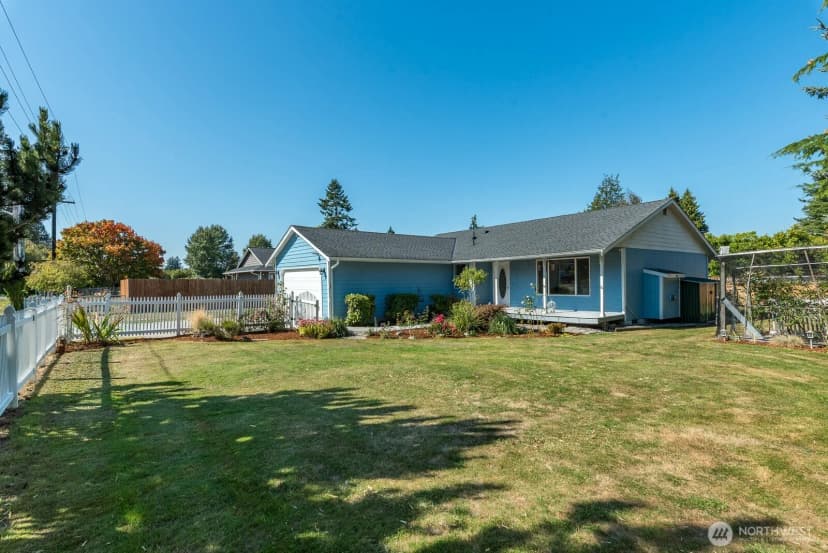 Property photo for 2612 W 2nd Street, Anacortes photo 27