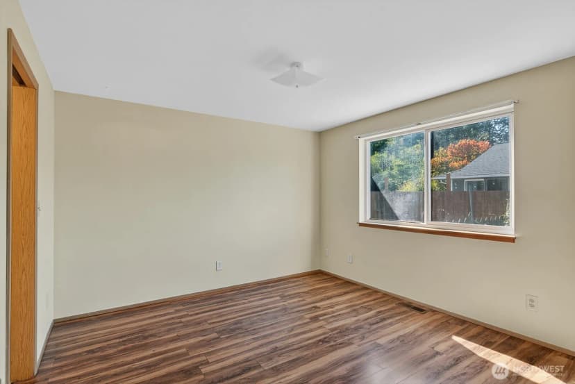 Property photo for 2612 W 2nd Street, Anacortes photo 19
