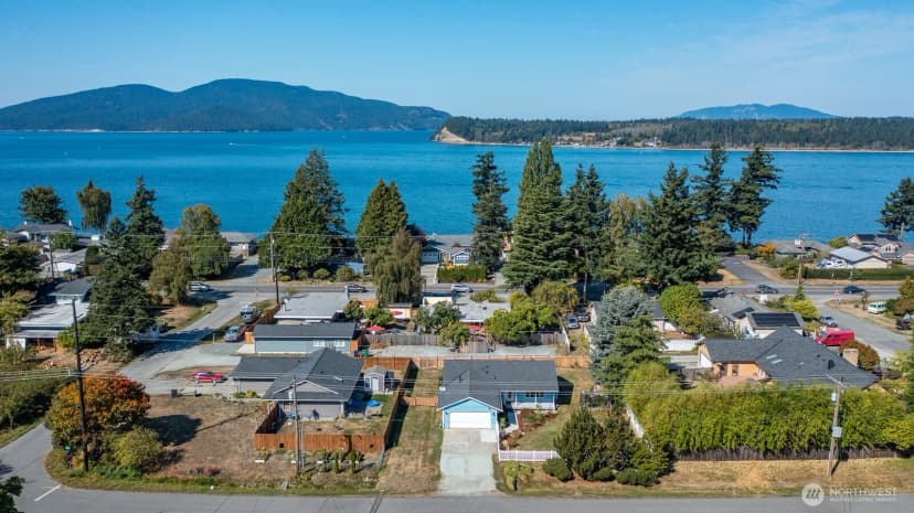 Property photo for 2612 W 2nd Street, Anacortes photo 26