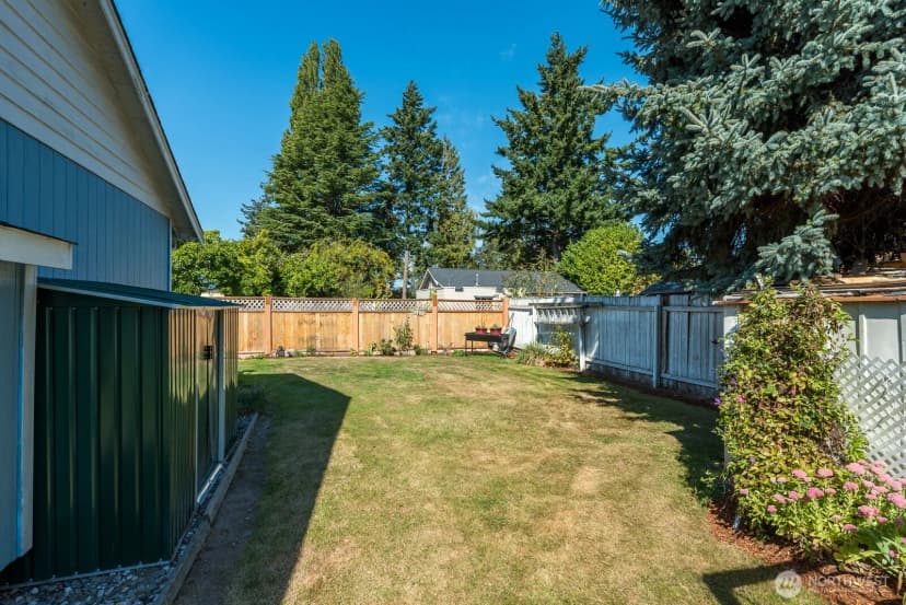 Property photo for 2612 W 2nd Street, Anacortes photo 31