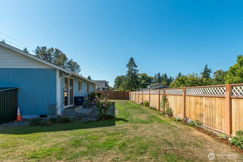 Property photo for 2612 W 2nd Street, Anacortes photo 34