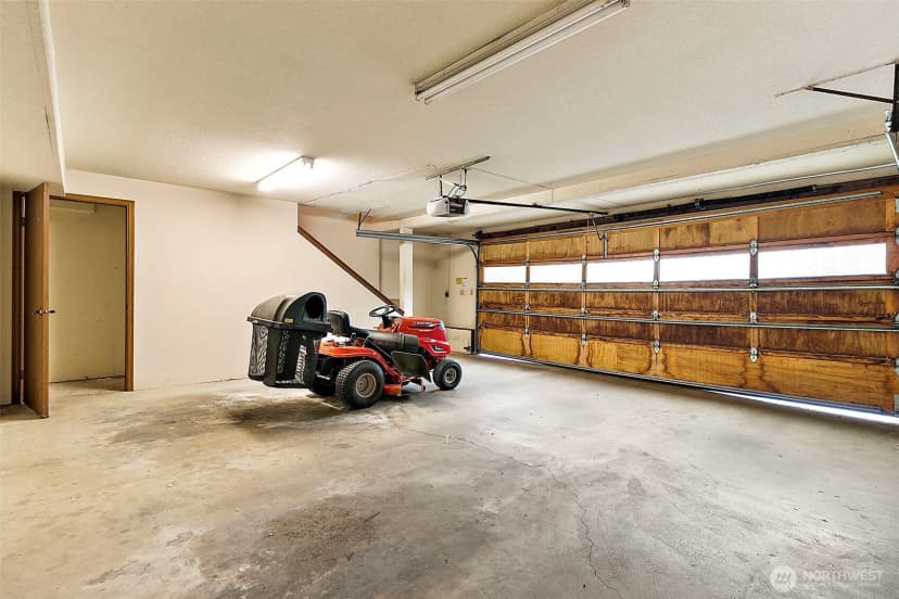 Property photo for 27110 46th Avenue S, Kent photo 22