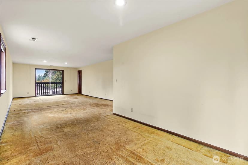 Property photo for 27110 46th Avenue S, Kent photo 34