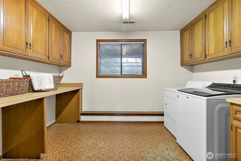 Property photo for 27110 46th Avenue S, Kent photo 18