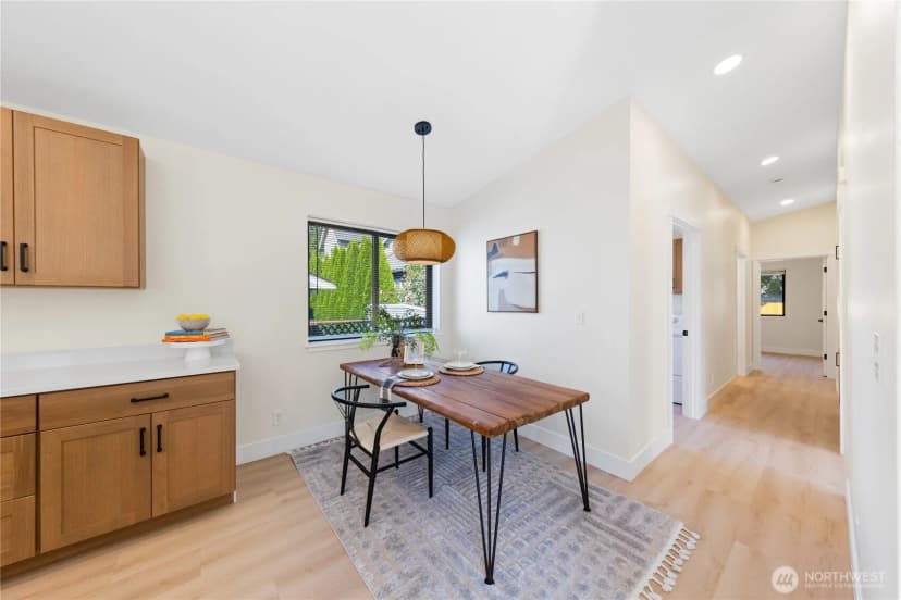 Property photo for 454 S Regent Street, Burlington photo 7