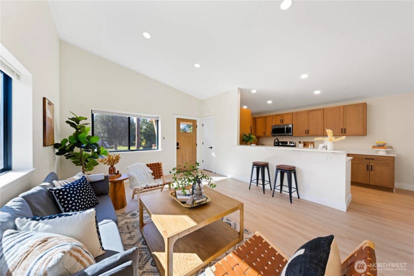 Property photo for 454 S Regent Street, Burlington photo 6