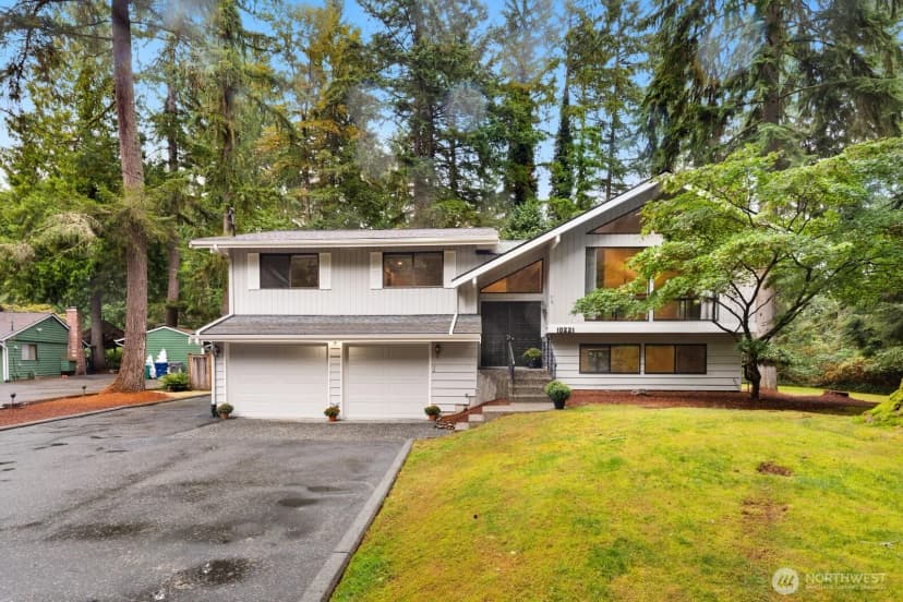 Property photo for 18221 Ne 189th Street, Woodinville photo 25