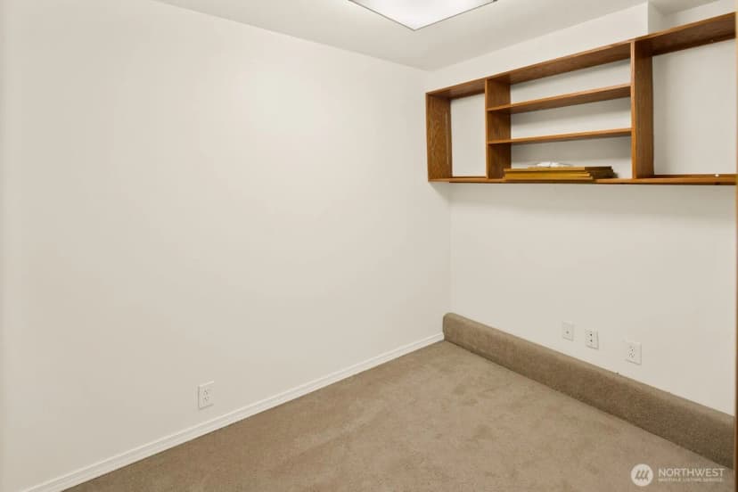 Property photo for 18221 Ne 189th Street, Woodinville photo 12