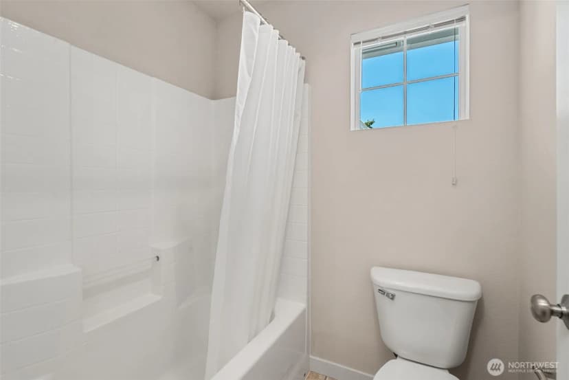 Property photo for 2357 Wallace Street, Dupont photo 33