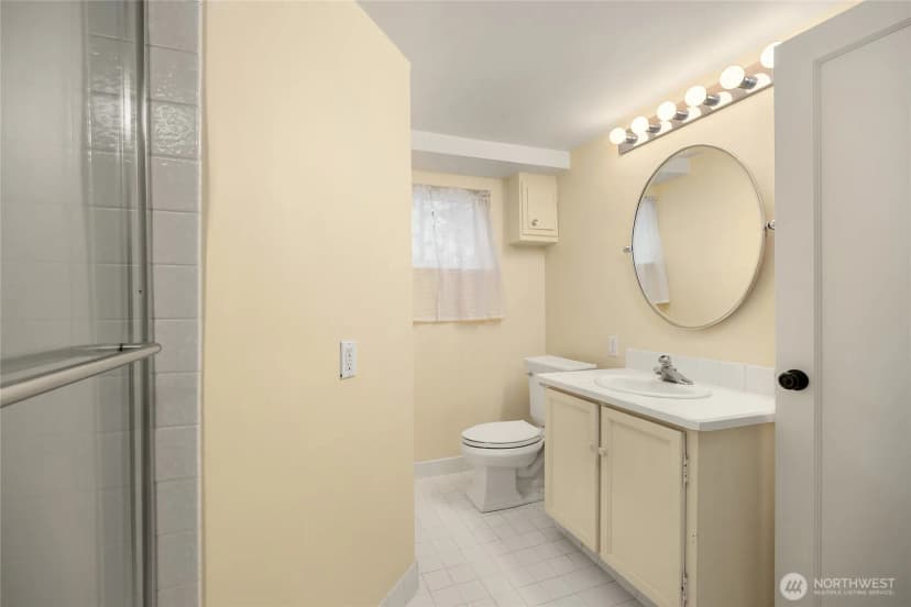 Property photo for 1960 Shenandoah Drive E, Seattle photo 36