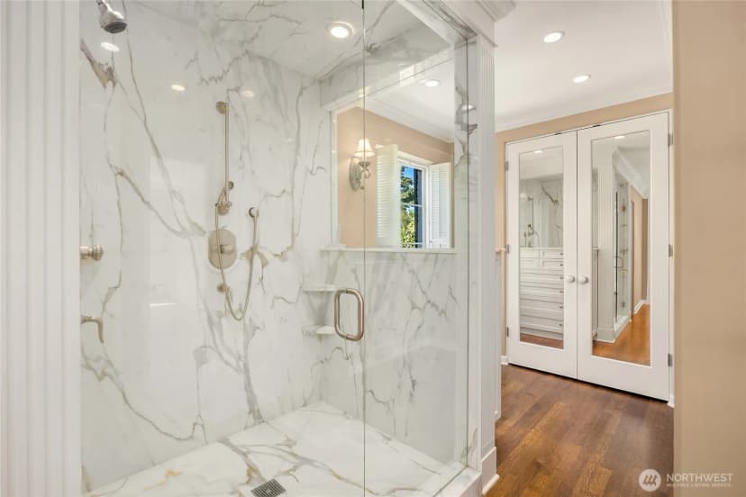 Property photo for 1960 Shenandoah Drive E, Seattle photo 30