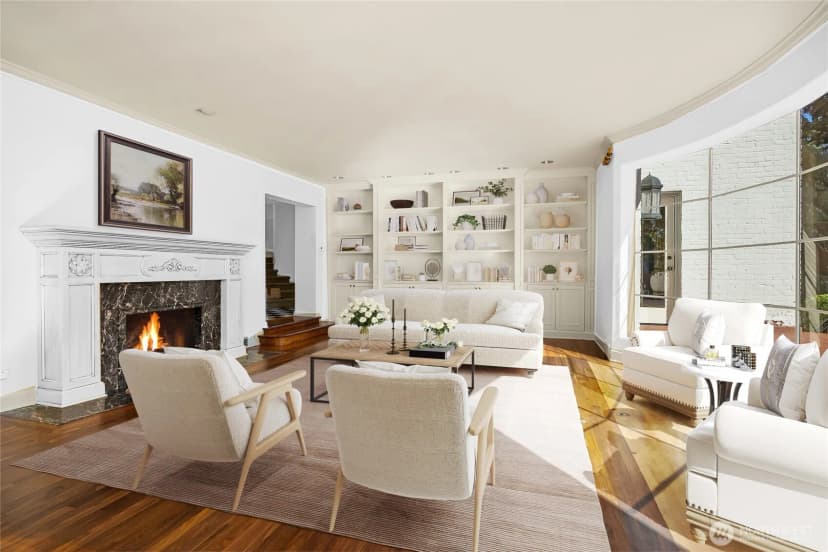Property photo for 1960 Shenandoah Drive E, Seattle photo 16