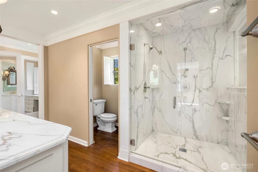 Property photo for 1960 Shenandoah Drive E, Seattle photo 29