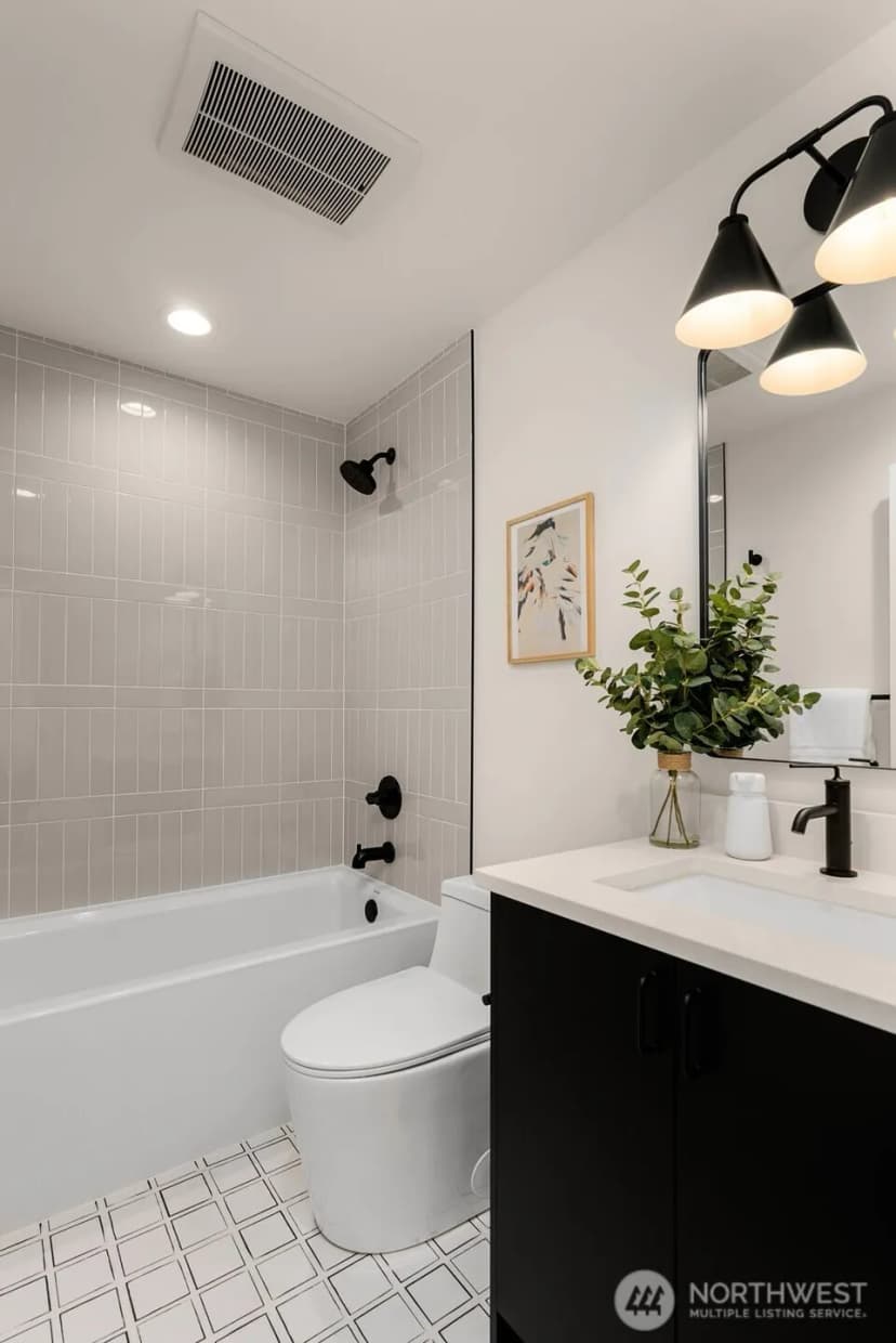 Property photo for 7337 21st Avenue Ne, Seattle photo 31
