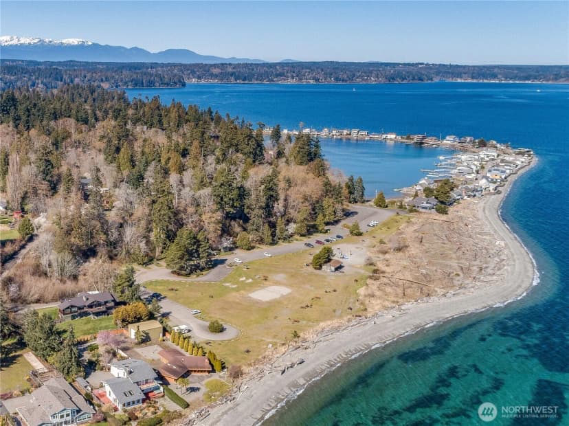 Property photo for 15035 Sunrise Drive Nw, Bainbridge Island photo 39