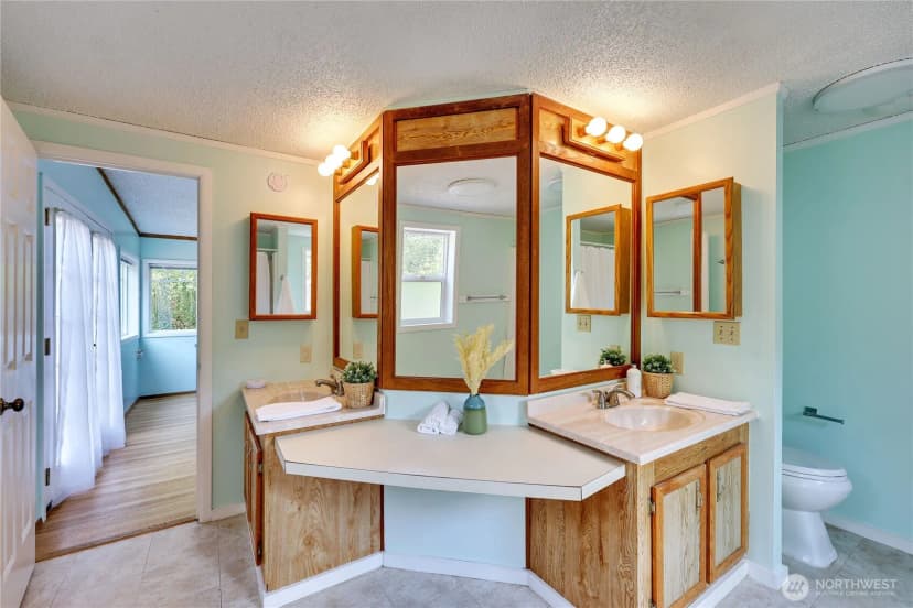Property photo for 15035 Sunrise Drive Nw, Bainbridge Island photo 20