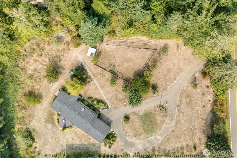 Property photo for 15035 Sunrise Drive Nw, Bainbridge Island photo 37