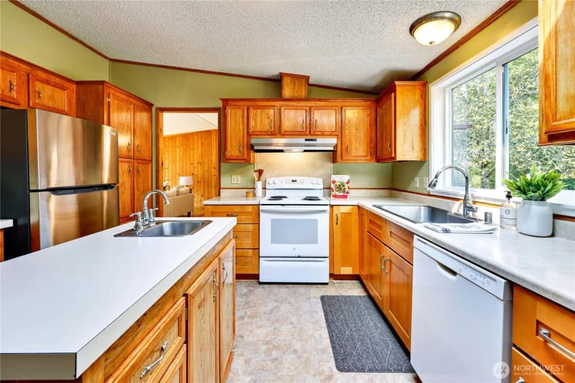 Property photo for 15035 Sunrise Drive Nw, Bainbridge Island photo 25