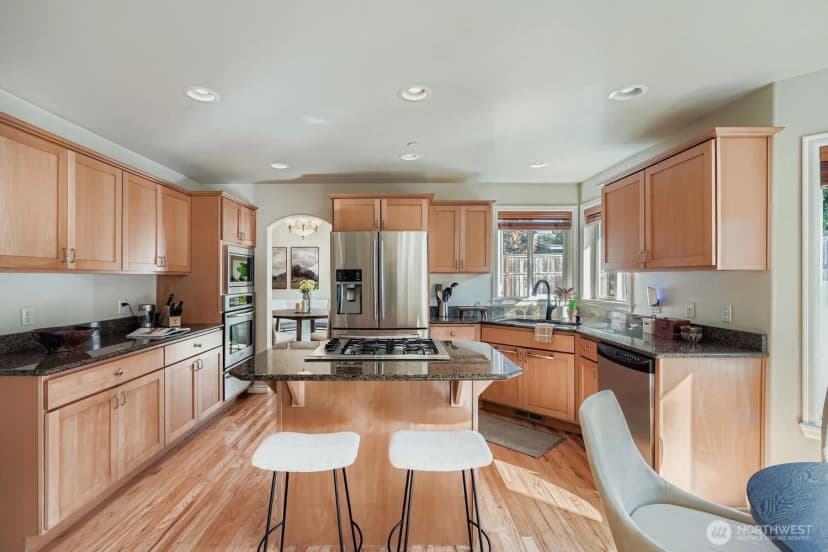 Property photo for 2233 Sw 104th Street, Seattle photo 12