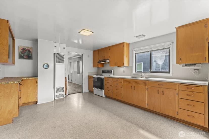 Property photo for 2310 Rockefeller Avenue, Everett photo 5