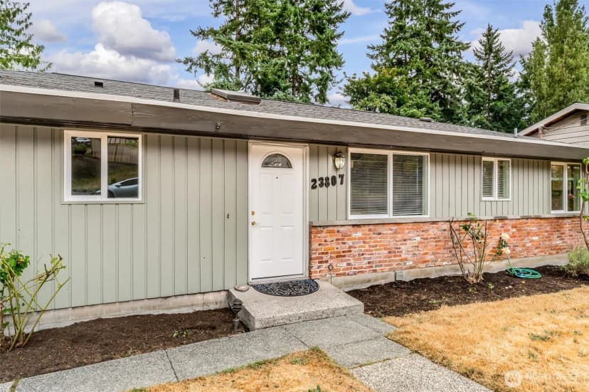 Property photo for 23807 80th Avenue W, Edmonds photo 2