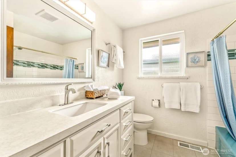 Property photo for 23807 80th Avenue W, Edmonds photo 16