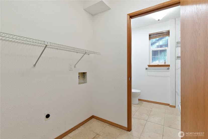 Property photo for 22006 120th Place Se, Kent photo 17