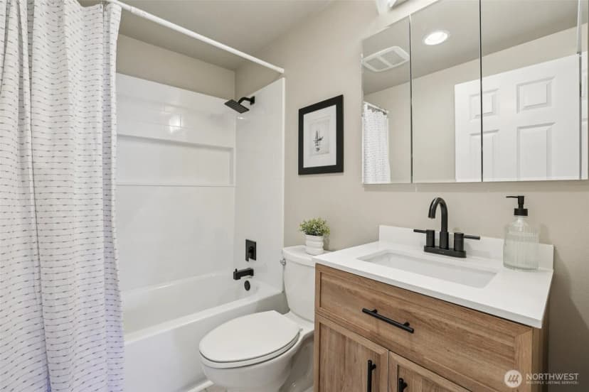 Property photo for 12405 Ne 112th Street, Kirkland photo 28