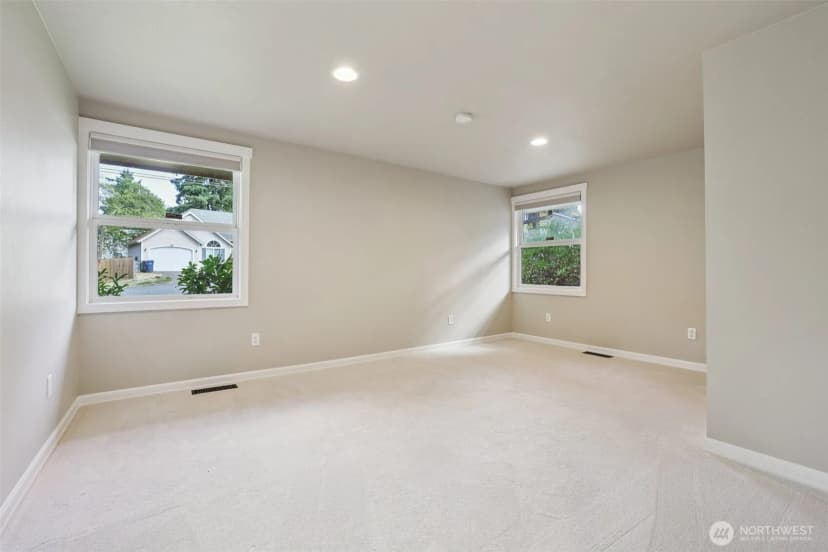 Property photo for 12405 Ne 112th Street, Kirkland photo 24