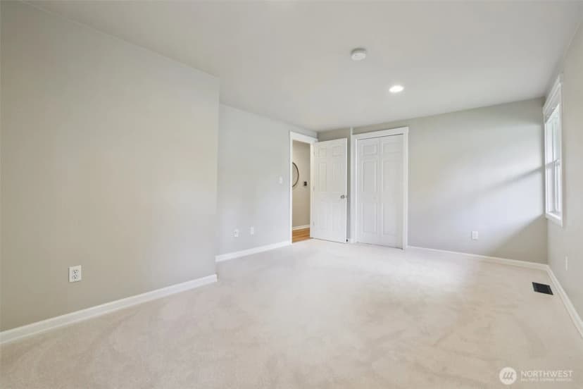 Property photo for 12405 Ne 112th Street, Kirkland photo 25