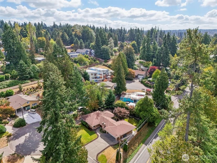 Property photo for 12405 Ne 112th Street, Kirkland photo 36