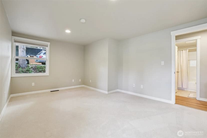 Property photo for 12405 Ne 112th Street, Kirkland photo 23